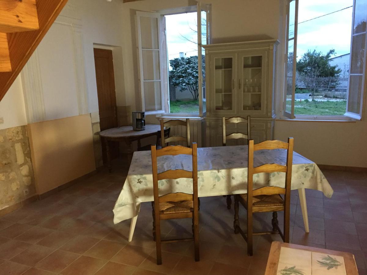 Superbe Gite A La Campagne Dans Le Bordelais Saint-Vivien-de-Blaye Exterior photo