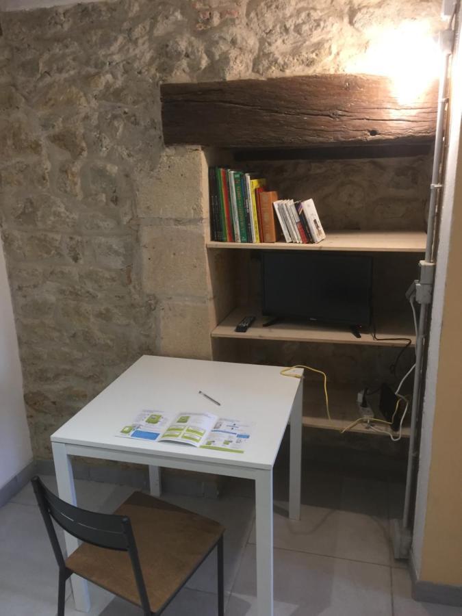 Superbe Gite A La Campagne Dans Le Bordelais Saint-Vivien-de-Blaye Exterior photo